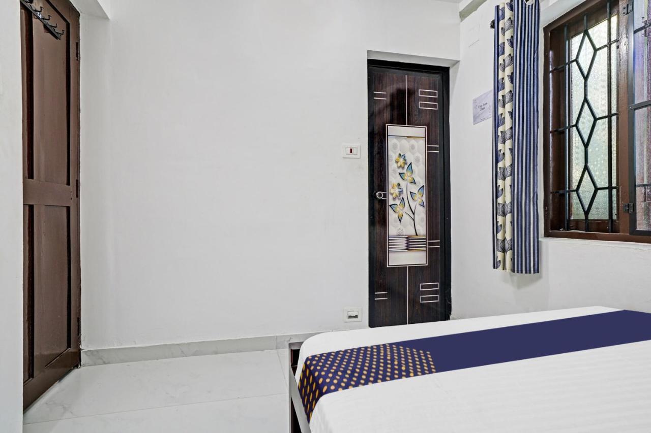 Spot On Blissful Villa Kochi Exterior photo