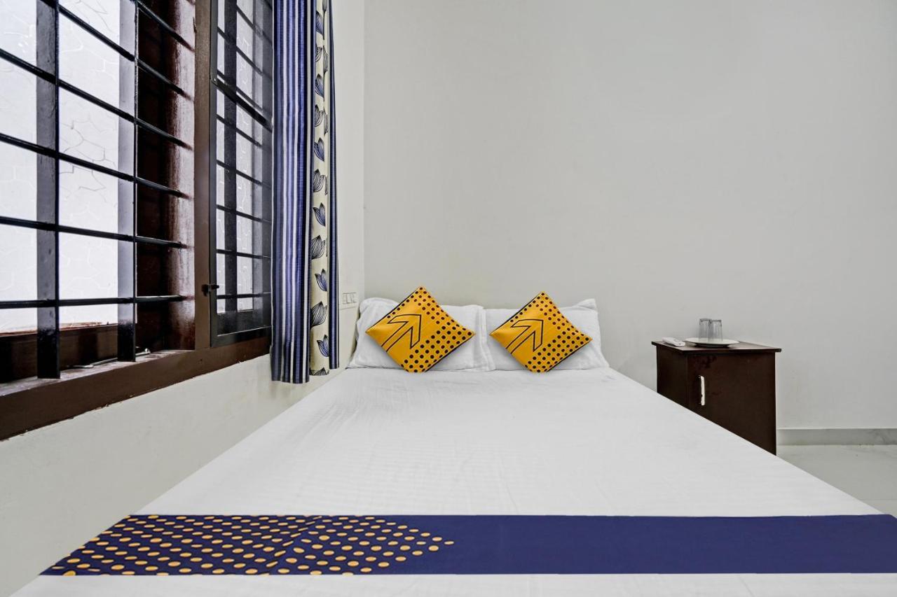Spot On Blissful Villa Kochi Exterior photo
